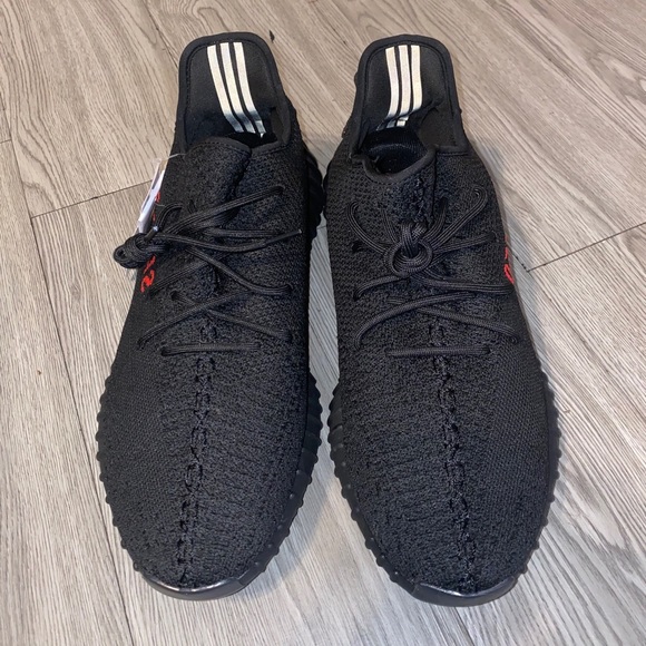 do yeezy 350 v2 fit true to size